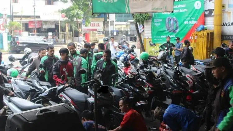  Grab Jalin Kerja Sama dengan Produsen Ban