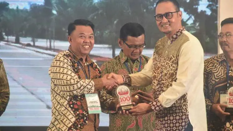 Smart City Kabupaten Bogor Diganjar Penghargaan Kemenkominfo
