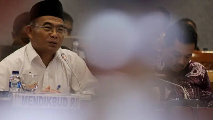 Gaji Guru Honorer Masih Aman Dicover DAU