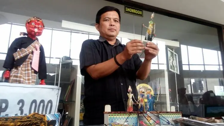 Kerajinan Wayang Kertas untuk Lestarikan Seni Budaya