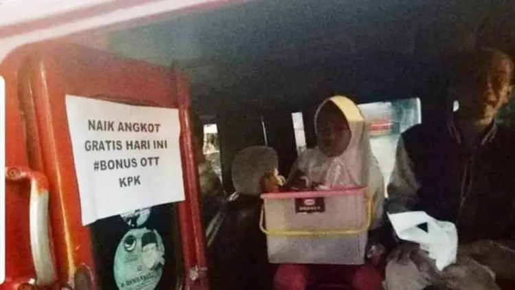 Bupatinya Dicokok KPK, Naik Angkot di Cianjur Gratis
