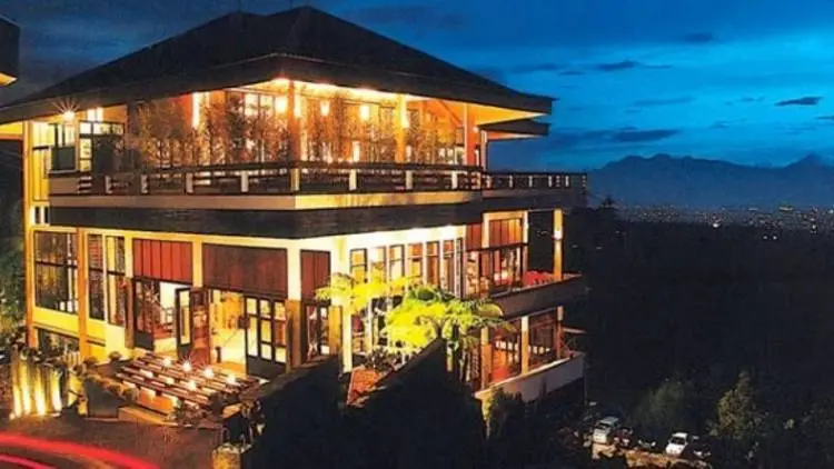 Bisnis Restoran di Bandung Menjamur, Hotel Melempem