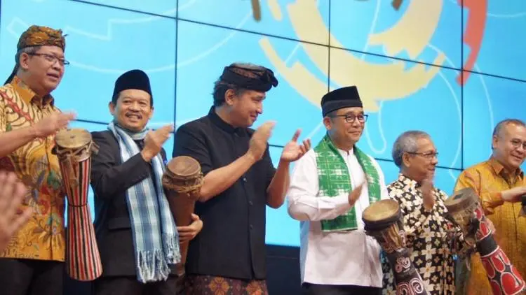 Pendidikan dan Kebudayaan Kini dalam Kesatuan Utuh