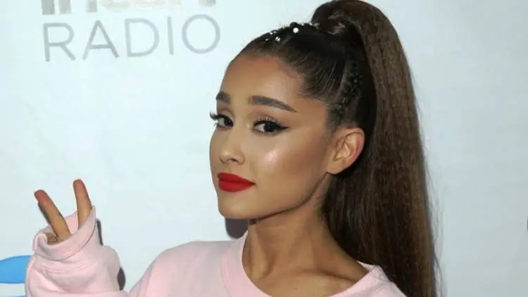 Video Klip Ditonton 100 Juta Kali, Ariana Grande Geser Adele