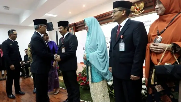  Gubernur Sambut Positif Program OJK Dorong Inklusi Keuangan