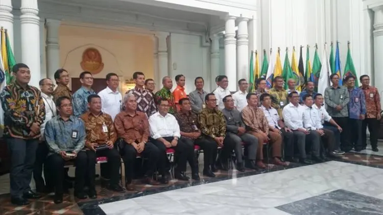 Emil Resmi Bentuk Forum BUMN
