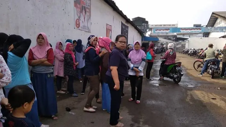 Belum Ada Kepastian Nasib, Buruh PT Matahari Sentosa Duduki Pabrik