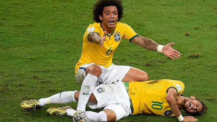 Brasil Taklukkan Kamerun, Neymar KO