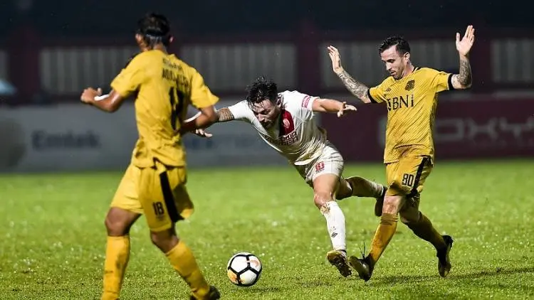 Kesalnya Pelatih PSM Hanya Diberi Extra Time Dua Menit