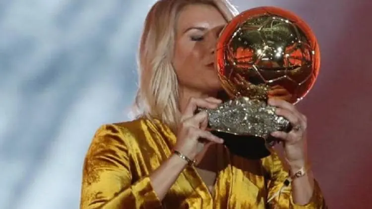 Si Cantik Hegerberg Raih Ballon d'Or Perempuan