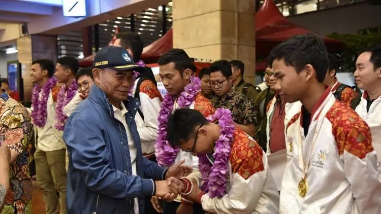 Para Siswa SMK Harumkan Nama Indonesia di Dubai