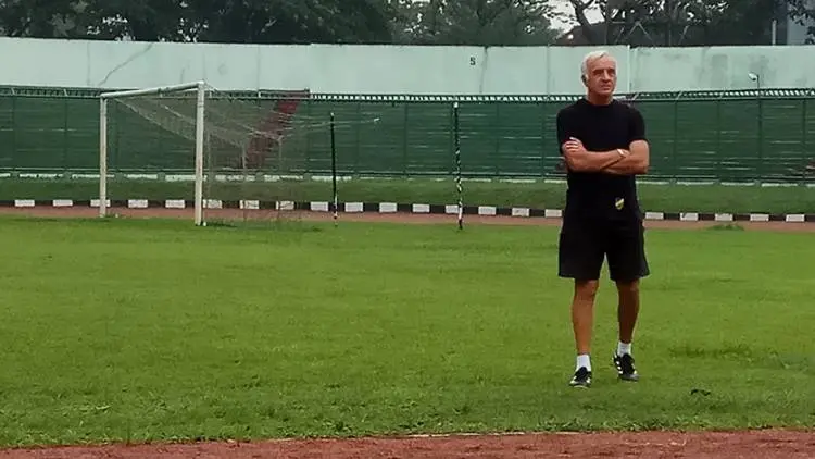 Mario Gomez Apresiasi Prestasi Maung Ngora