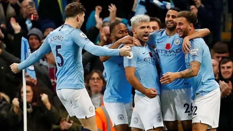 Siaran Langsung Sepak Bola: Jangan Lewatkan Laga-laga Krusial!