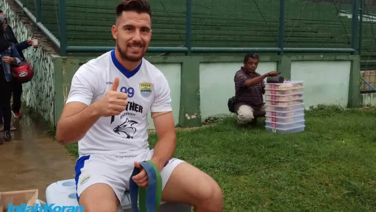  Sudah Gabung Latihan Taktik, Bauman Berpeluang Diturunkan Lawan PSIS
