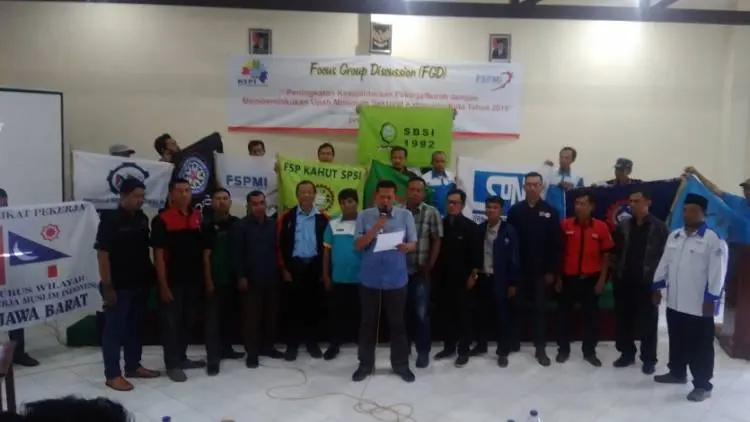 Buruh Bersatu Perjuangkan UMSK
