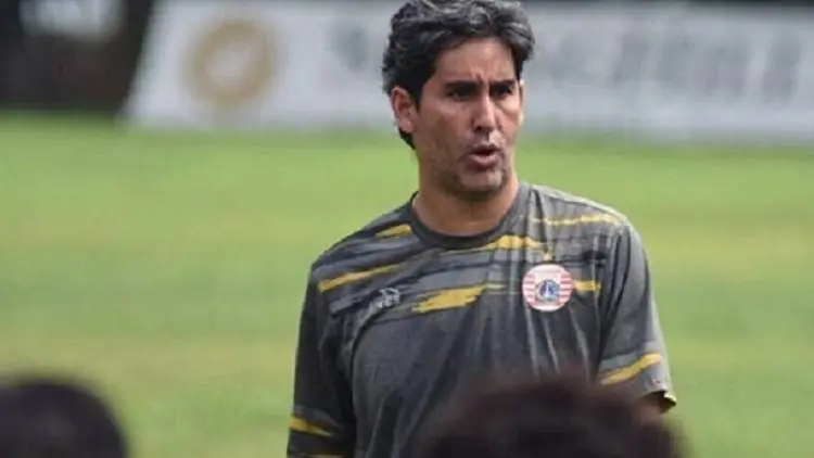 Hadeuh,  Pelatih Persija Teco Khawatir Wasit Curang di Kandang PSM