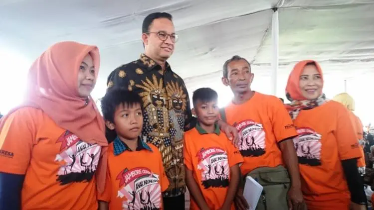Soal Anjal, Anies: Membina Lebih Efektif daripada Memindahkannya