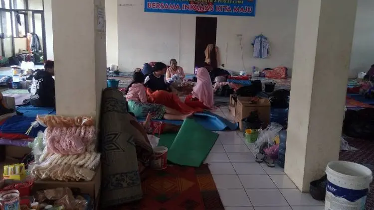 MCK di Pengungsian Terbatas, Korban Banjir Jarang Mandi