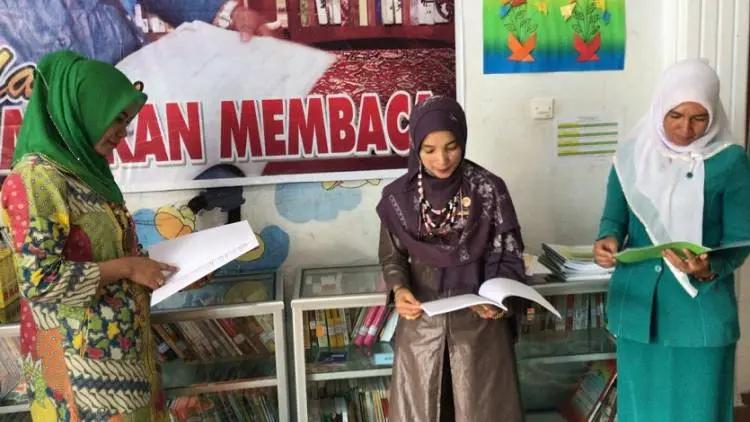 Setop Beri Anak Gadget, Mari Bacakan Buku
