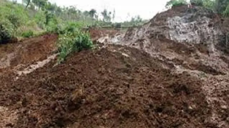 Dandim Purwakarta Ikut Cermati Pergerakan Tanah