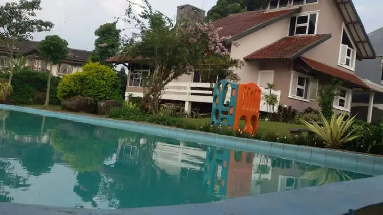 Wah...Malam Tahun Baru, Tarif Sewa di Puncak Meroket
