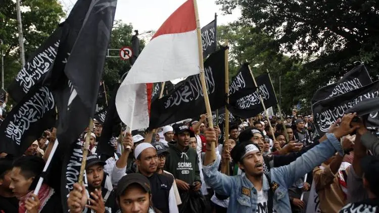 Satu Juta Bendera Tauhid Berkibar di Reuni 212