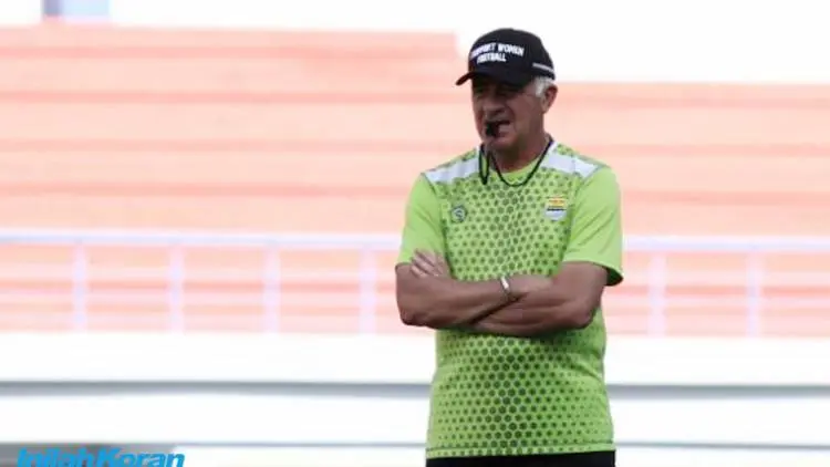 Tak Pernah Menang, Gomez Ogah Salahkan Markas Bali United