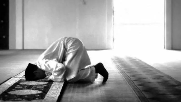 Sujud Sangat Pengaruhi Kesehatan Tubuh Kita