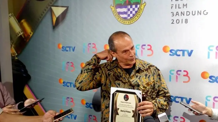Ade Irawan dan Barry Prima Raih Lifetime Achivement FFB 2018