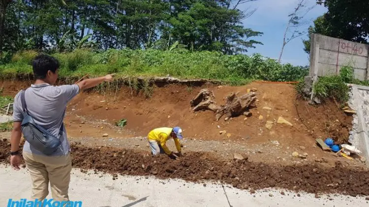Warga Protes Pembangunan Interchange