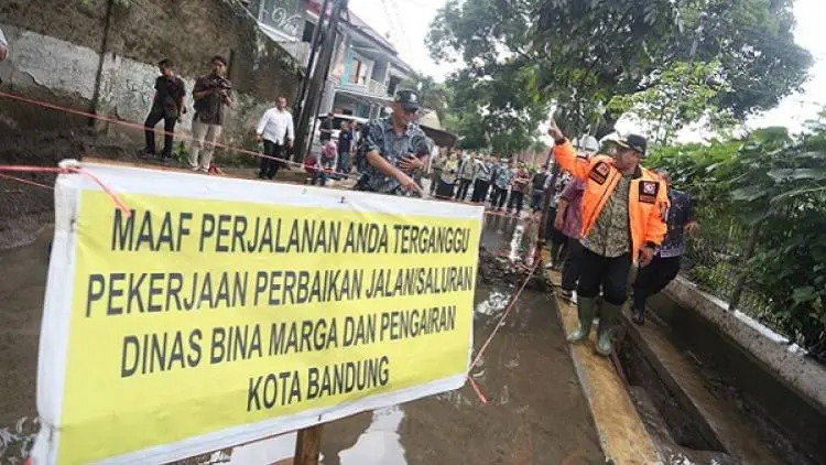 Saluran Bau, Pemkot Temukan Pembuangan Ilegal dari Restoran
