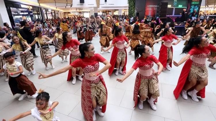 4.200 Penari di 4 Kota Meriahkan Indonesia Menari 2018