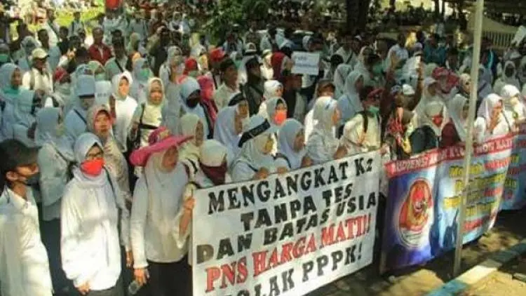 Guru Honorer Tanggapi Dingin Soal Rencana Mendikbud Naikkan Upah