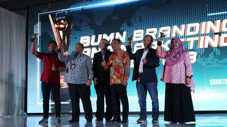 Pindad Raih 3 Penghargaan di BUMN Branding & Marketing Award