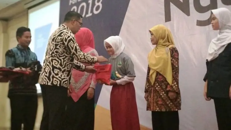 Emil Serukan Semua Dinas Implementasikan 'Ngabaso' di Sekolah