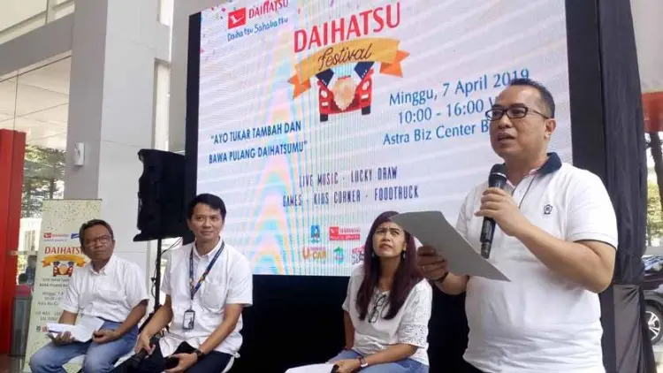 Pasar Otomotif Turun 5 Persen