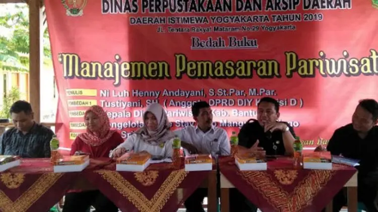 Ke Yogyakarta, Sesekali Wisata Arsip Widuri
