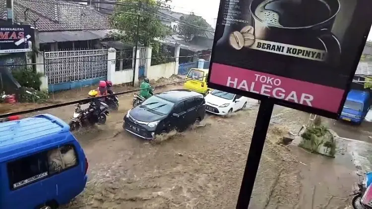 Alhamdulillah, Pengungsi Banjir Bandang Cihareng Pulang ke Rumah