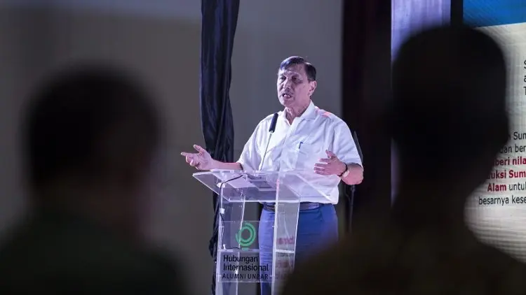 Ini Pengakuan Luhut Soal Pemberian Amplop ke Kyai
