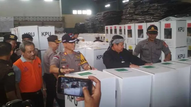 KPU Garut Mulai Distribusikan Logistik Pemilu 2019