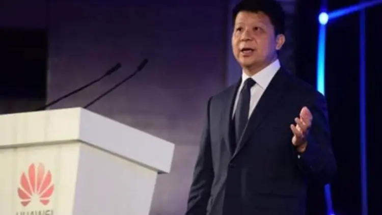 Bos Huawei: AS Pengecut, Tak Berani Bersaing