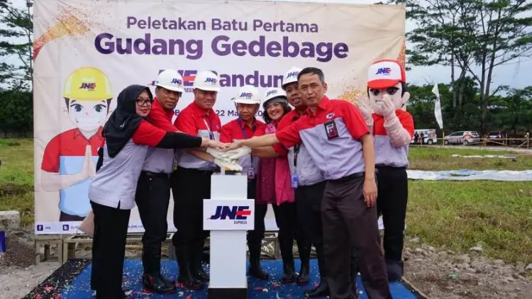 JNE Bangun Hub ke-14 di Gedebage Bandung