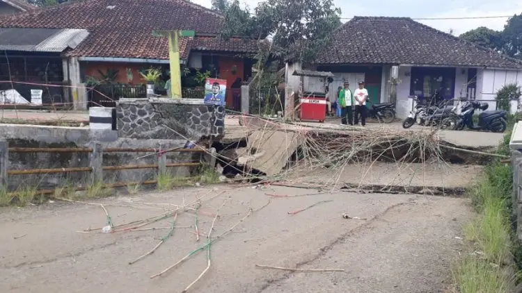 Alhamdulillah, Jembatan Ambruk di Nangkelan Ciwidey Segera Diperbaiki
