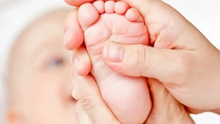 Bayi Juga Butuh Pijat Relaksasi, Ini Manfaatnya