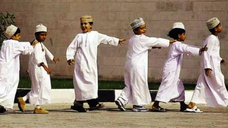 Yuk Bergaul Secara Islami!