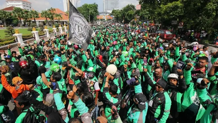 Ohh... Ini Alasan Tarif Minimal 4 Kilometer Ojek Online