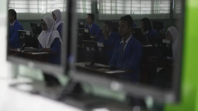 Ratusan Siswa SMKN 3 Cimahi Ikuti UNBK