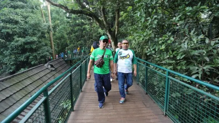 Yana Ajak Warga Jaga Taman Kota