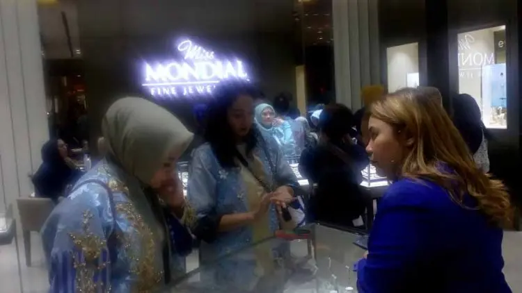 Miss Mondial Bidik Pasar Milenial Bandung