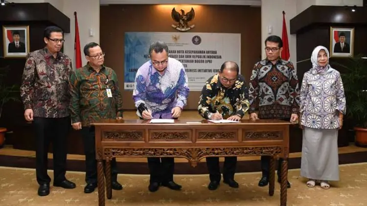 Majukan Koperasi dan UMKM, IPB Teken MoU dengan KemenkopUKM
